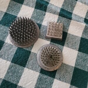 Metal Floral Frogs Set